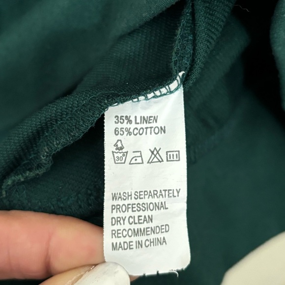 Ruth Bader Ginsburg Women Belong in all Places..Hunter  green top. Women’s M - Picture 6 of 6